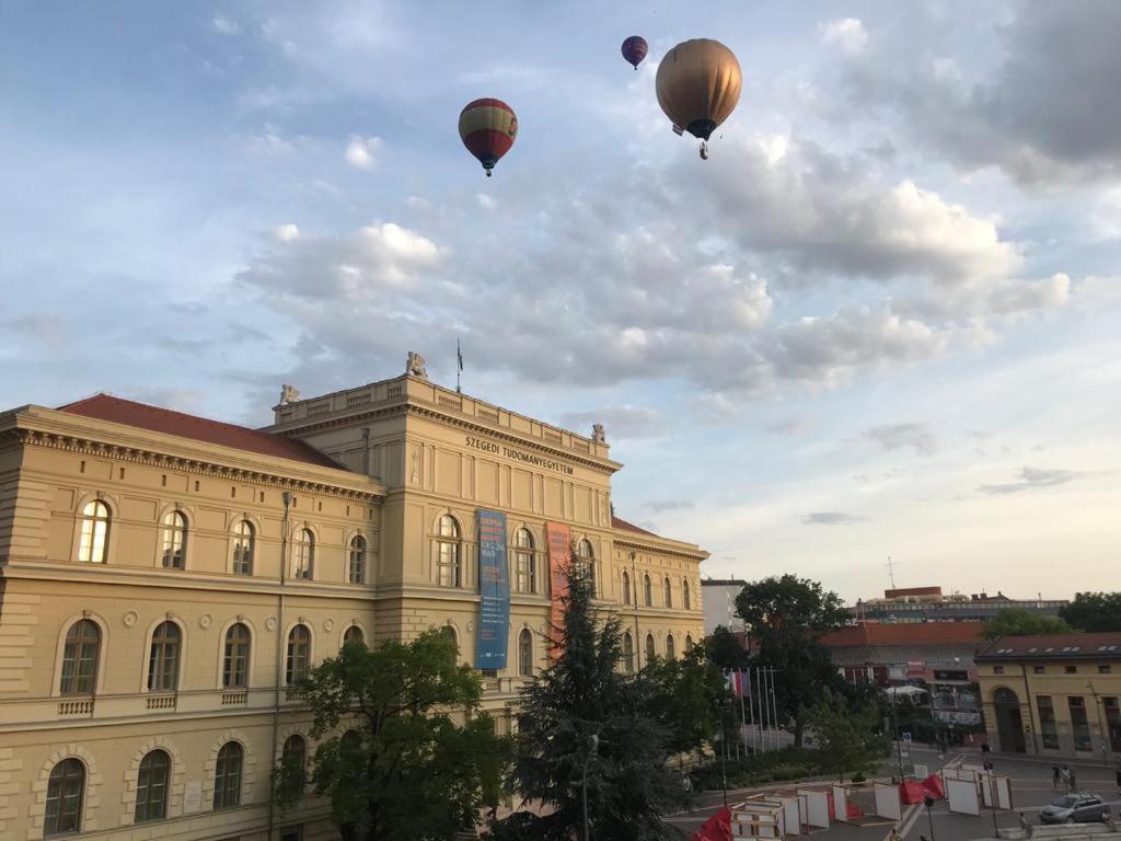 University City Life Bestern Szeged Extérieur photo